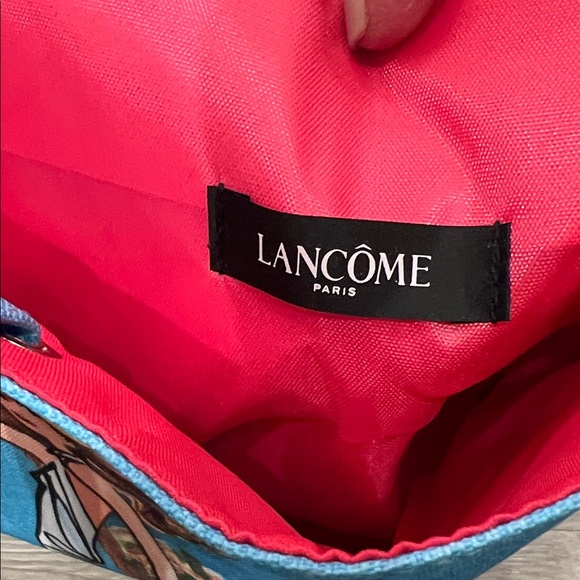 Lancôme Blue Large Tote with French Riviera Girl Graphic Design Beach Rose
